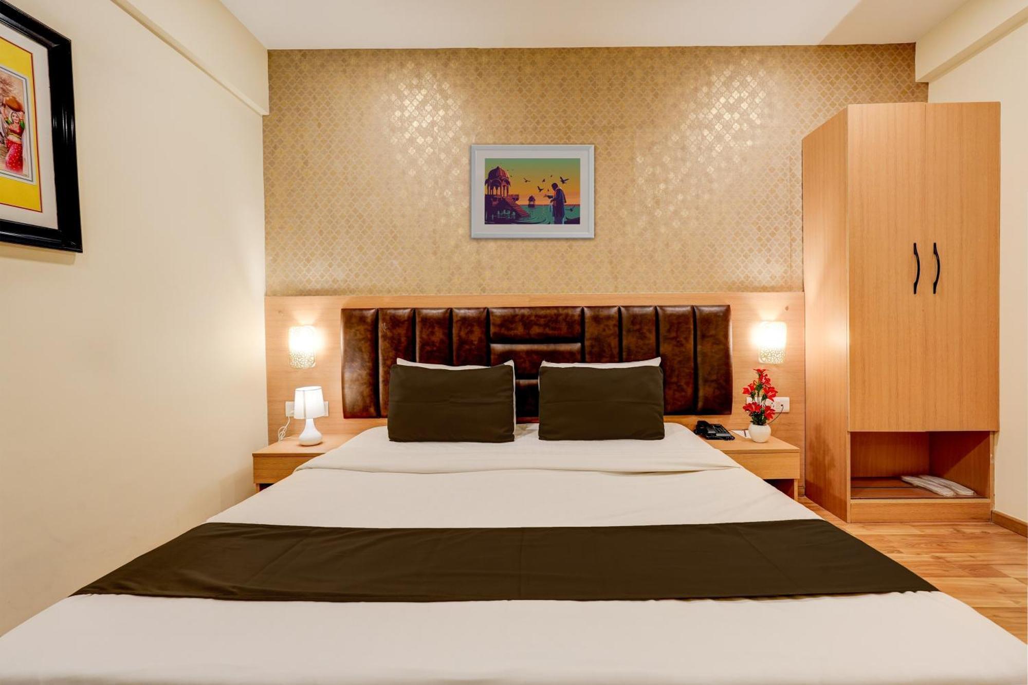 Townhouse 076 Hebbal Hotel Bangalore Exterior photo