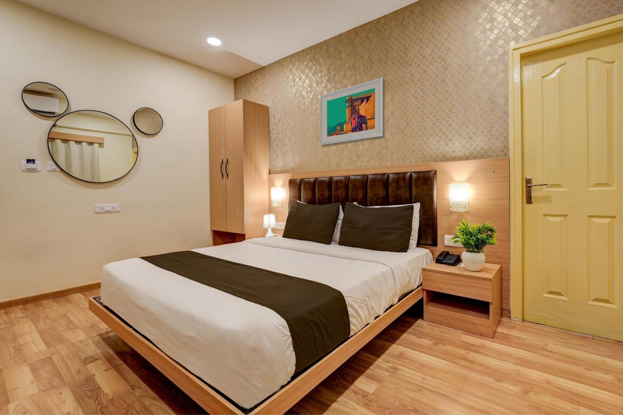 Townhouse 076 Hebbal Hotel Bangalore Exterior photo
